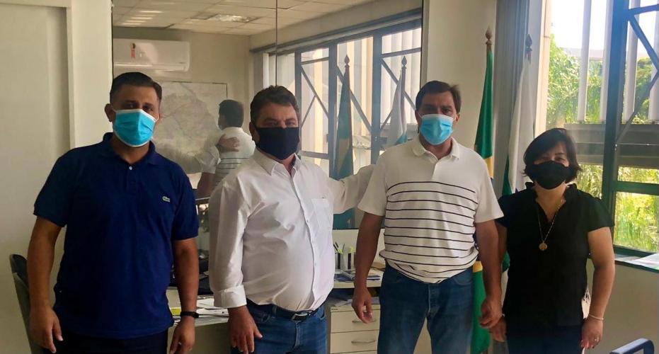 Sem feriado de Carnaval, diretor-geral da SEDU recebe prefeitos em audiências   