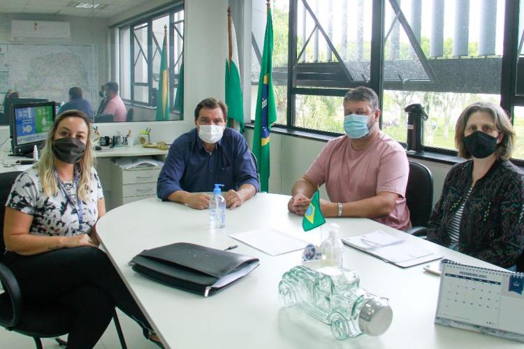 Prefeitos do Paraná levam a Ortega e Tasso as demandas de seus Municípios