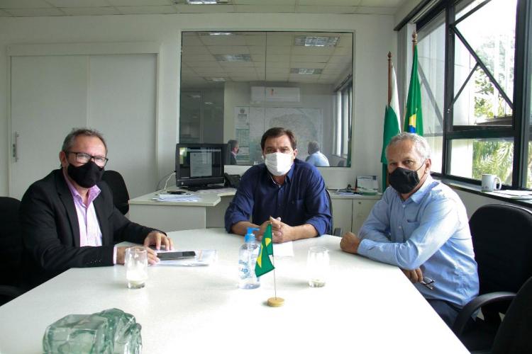 Prefeitos do Paraná levam a Ortega e Tasso as demandas de seus Municípios