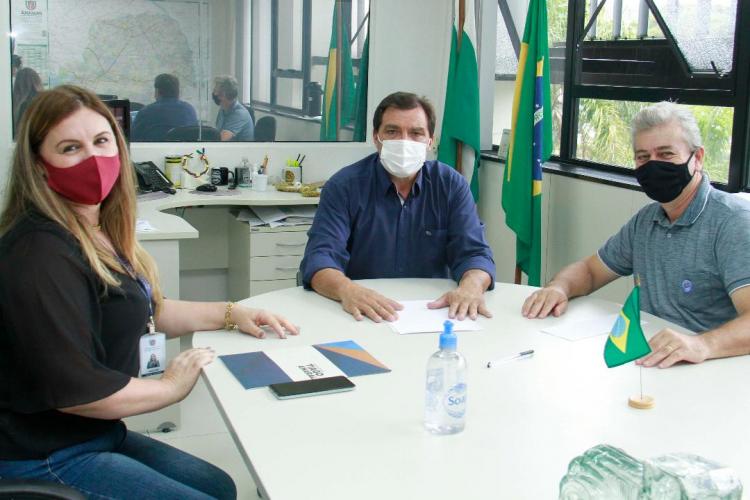 Prefeitos do Paraná levam a Ortega e Tasso as demandas de seus Municípios