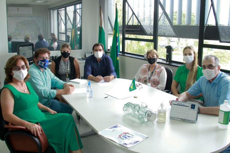 Prefeitos do Paraná levam a Ortega e Tasso as demandas de seus Municípios