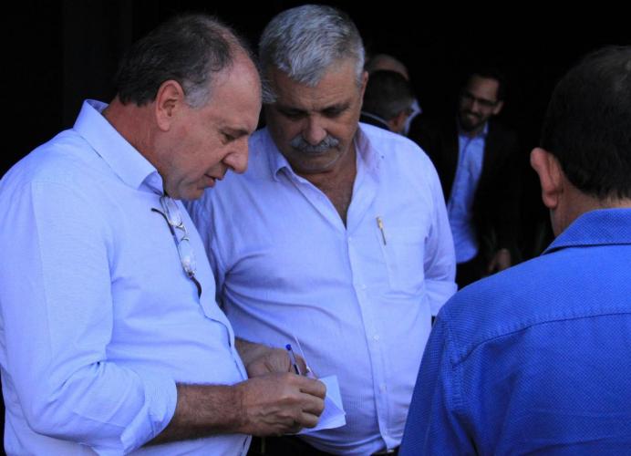 Vista azul e participe da Campanha de Solidariedade e Conscientização sobre Autismo