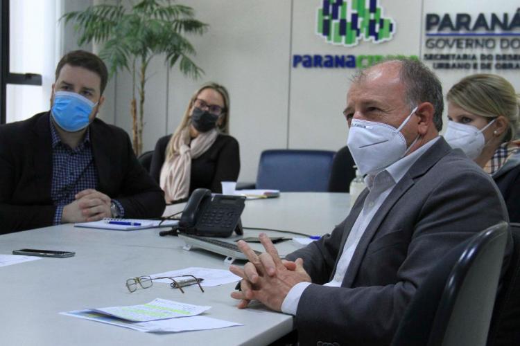 Videoconferências mostram trabalho da SEDU / Paranacidade a prefeitos dos 399 Municípios