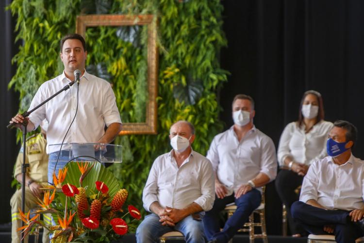 Governador entrega obras no aniversário de 250 anos de Guaratuba