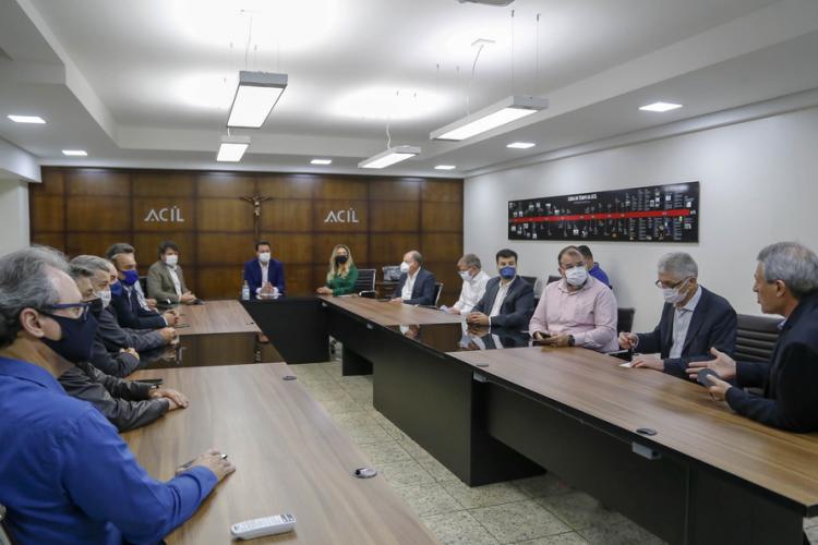 Em Londrina, governador anuncia edital de duplicação da PR-445 e mais um Condomínio do Idoso