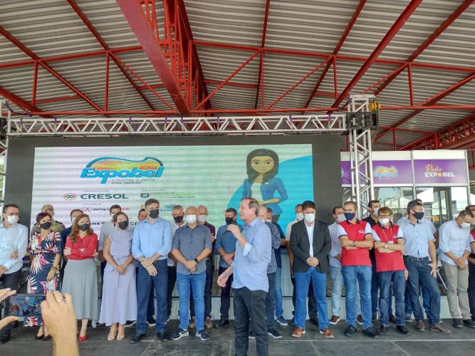 Secretário da SEDU abre a EXPOBEL e anuncia a autorização de R$ 300 milhões para obras em todos os Municípios