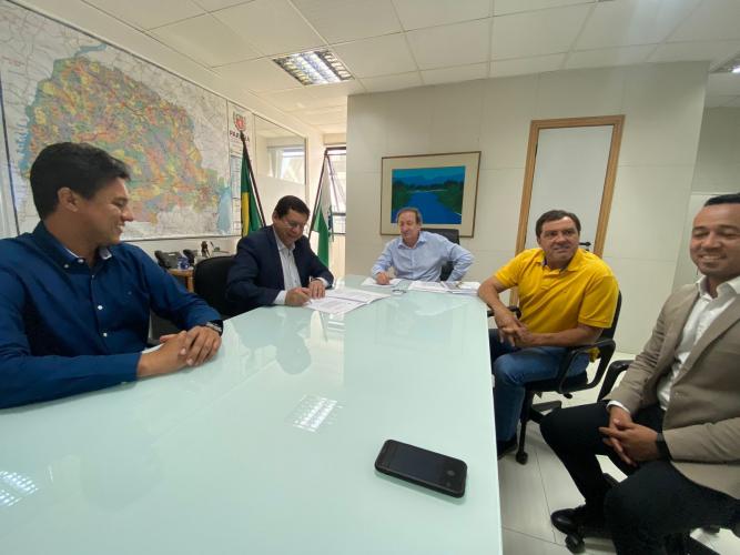 Cinco Municípios do Paraná recebem editais no valor de mais de R$ 23 milhões para diversos benefícios à população