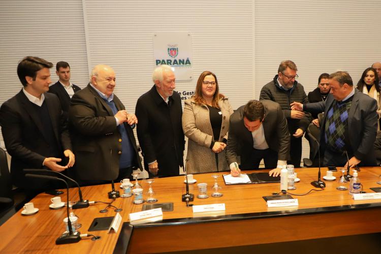 Estado e BRDE lançam Programa de R$ 500 milhões para Cidades com mais de 80 mil habitantes