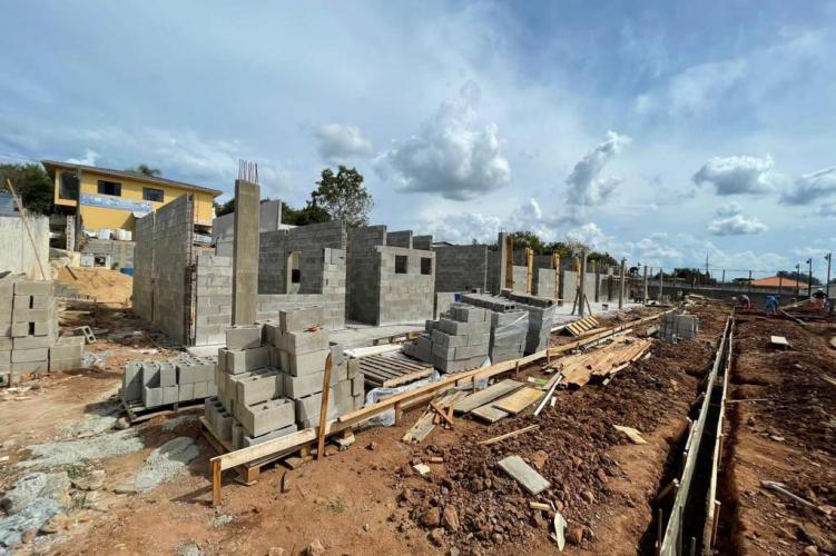 Primeira Escola de Educação Especial financiada pelo Estado ultrapassa 60% de execução