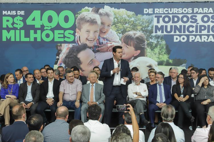 Prefeitos enaltecem repasse de R$ 455 milhões do Governo do Estado aos Municípios