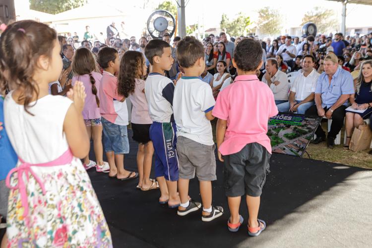 Governador entrega Centros de Educação Infantil e outras obras emblemáticas em Tibagi