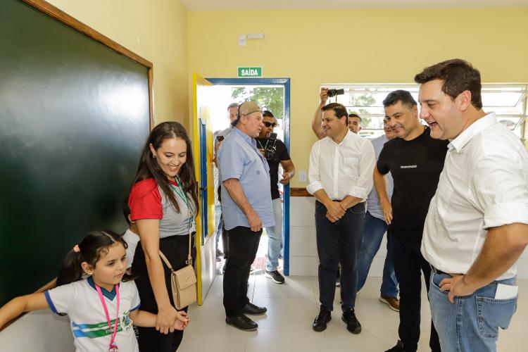 Governador entrega Centros de Educação Infantil e outras obras emblemáticas em Tibagi