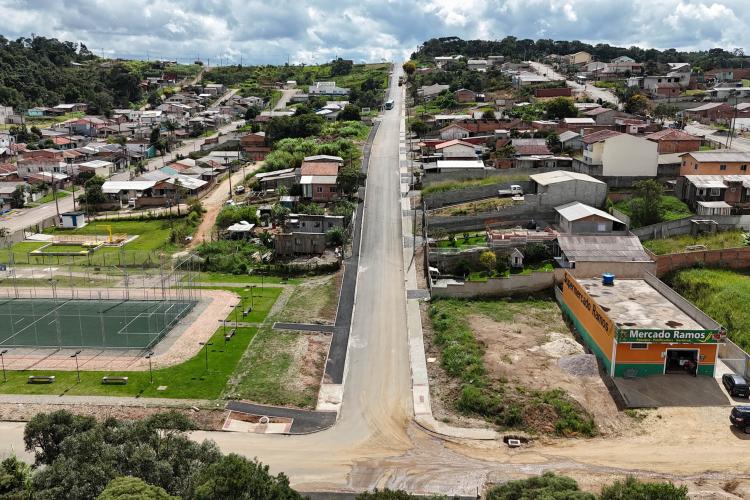 Com R$ 6,4 milhões do Estado, Campina Grande do Sul pavimenta área de 40 mil m2