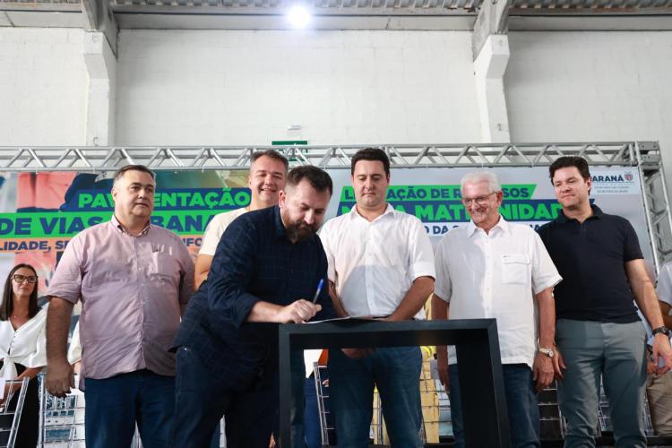 Governador anuncia R$ 10 milhões para Nova Maternidade e Pavimentação em Guaratuba