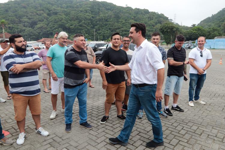 Governador anuncia R$ 10 milhões para Nova Maternidade e Pavimentação em Guaratuba