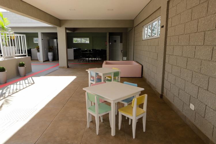 Com o apoio do Estado, 200 moradores de Maringá ganham as chaves da Casa Própria