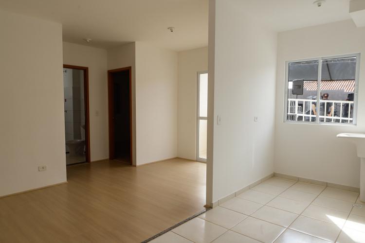 Com o apoio do Estado, 200 moradores de Maringá ganham as chaves da Casa Própria