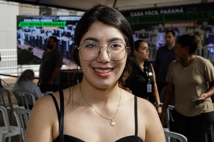 Com o apoio do Estado, 200 moradores de Maringá ganham as chaves da Casa Própria