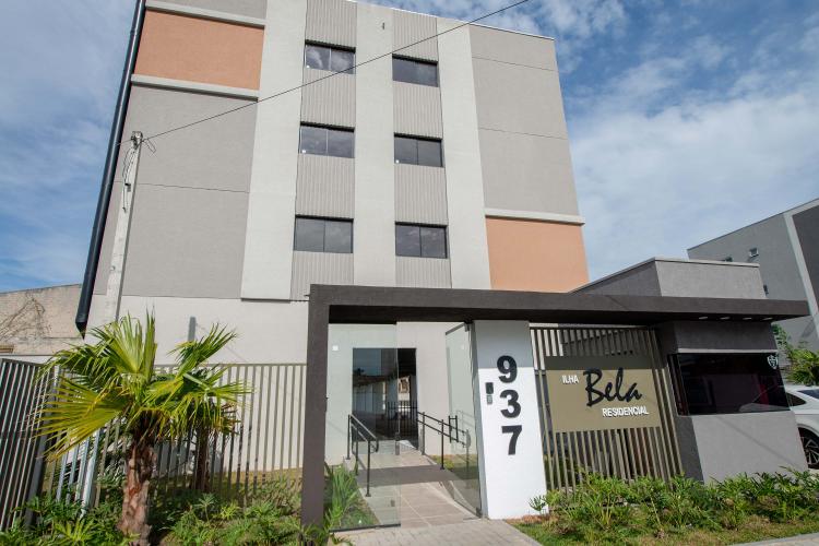 Com apoio da COHAPAR, 68 famílias recebem as chaves da Casa Própria em Pinhais