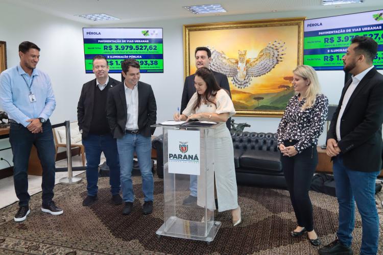 Governo libera R$ 45,1 milhões para 10 Cidades no Programa Asfalto Novo, Vida Nova