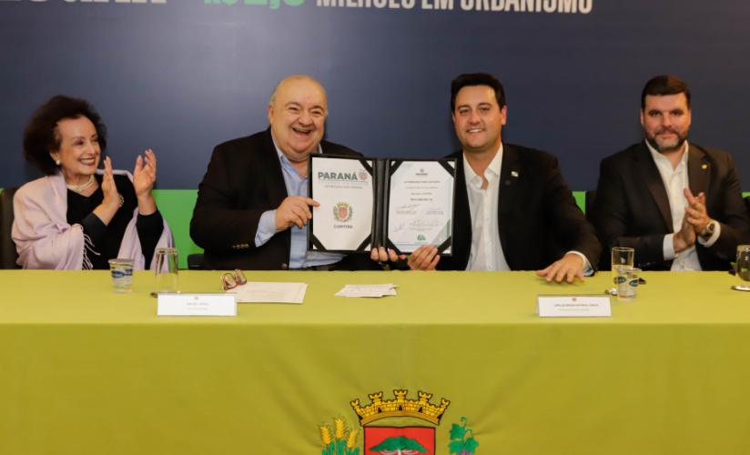 Estado anuncia R$ 41,1 milhões para pavimentação e construção de Praça em Curitiba