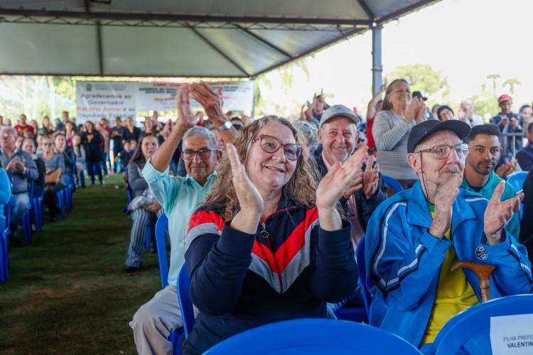 Governador assina regularização de Moradias e Pavimentação para Reserva do Iguaçu