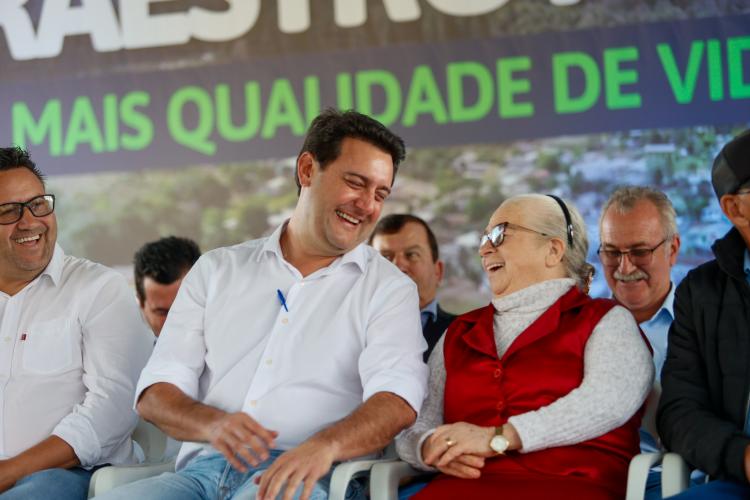 Governador assina regularização de Moradias e Pavimentação para Reserva do Iguaçu