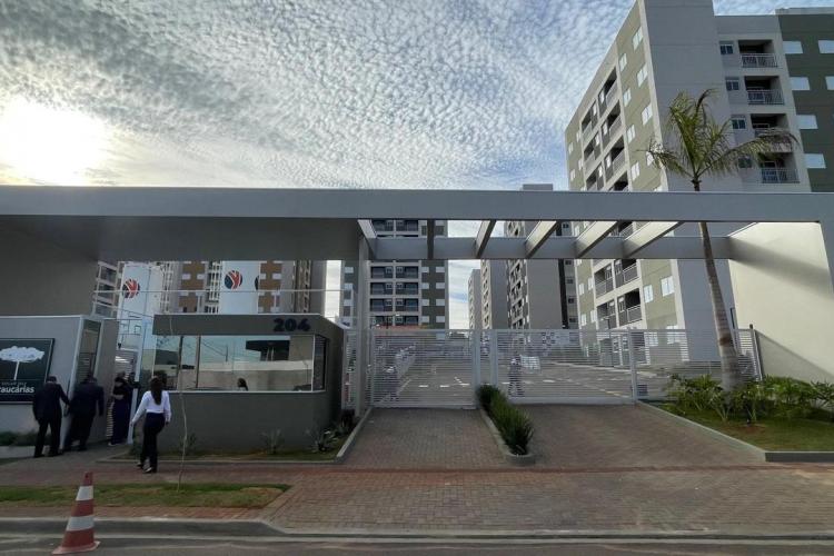 Com apoio do Estado, 320 apartamentos são entregues a famílias de Maringá