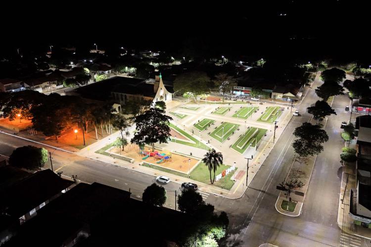 Pela primeira vez, mais de 50% das Luminárias dos Municípios paranaenses são LED