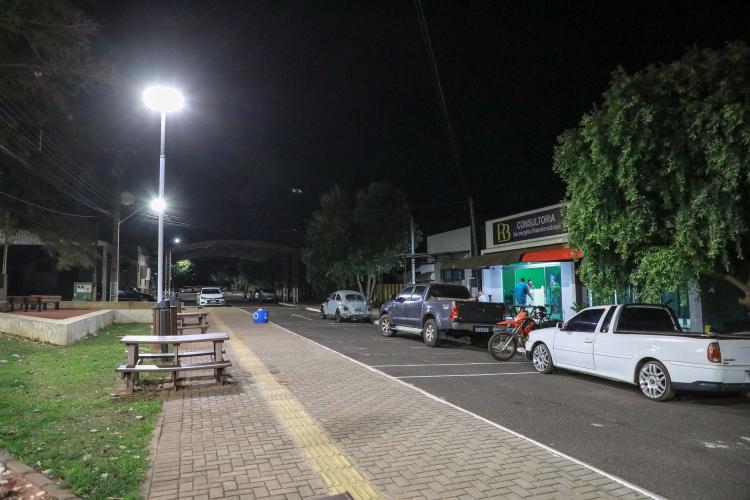 Pela primeira vez, mais de 50% das Luminárias dos Municípios paranaenses são LED