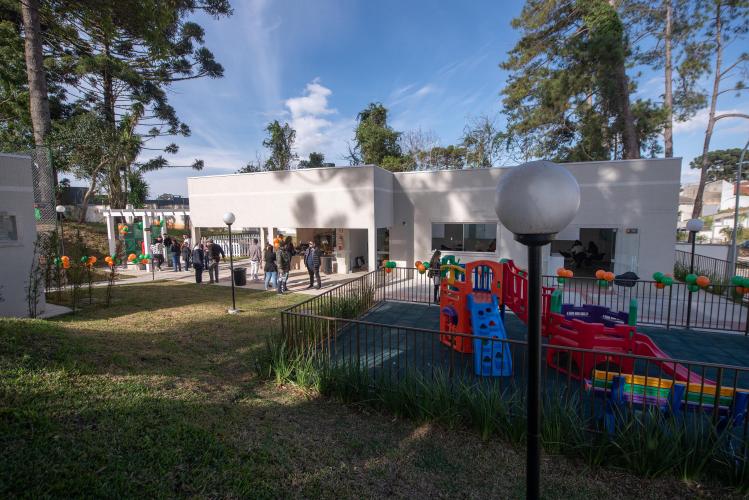 COHAPAR entrega as chaves de novo Residencial que beneficia 256 famílias em Curitiba