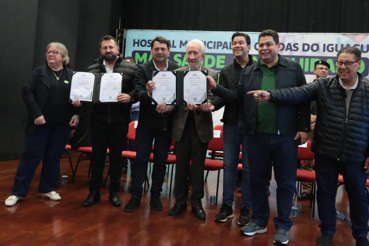 Governo inaugura obras e anuncia novos investimentos para Quedas do Iguaçu