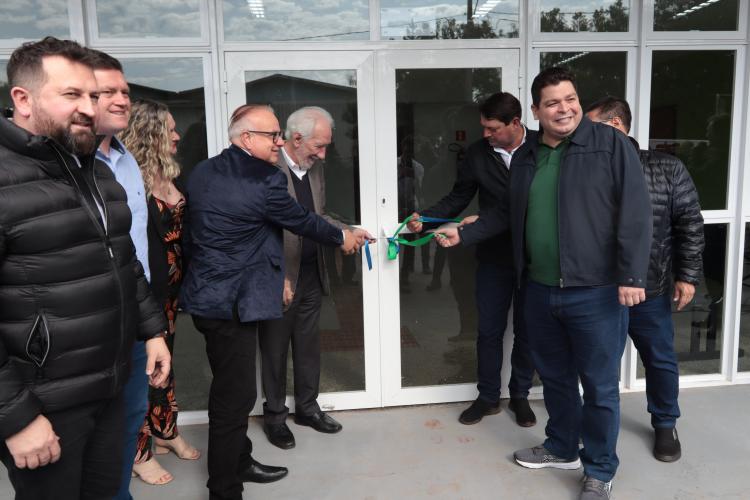 Governo inaugura obras e anuncia novos investimentos para Quedas do Iguaçu