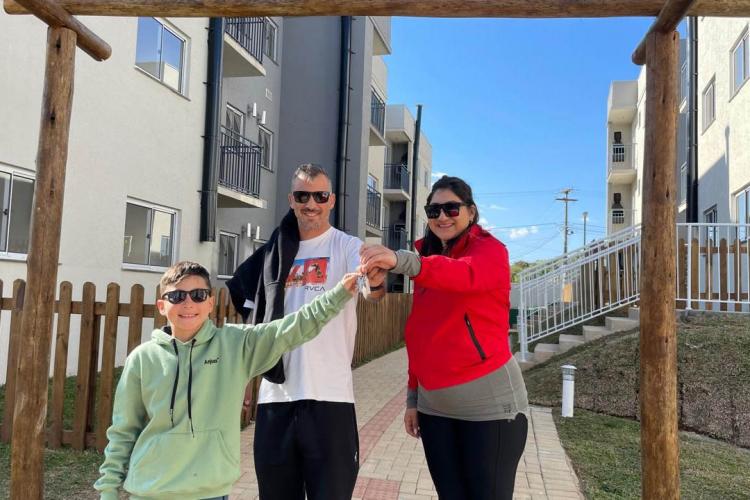 COHAPAR entrega Residencial com 144 Apartamentos em Araucária