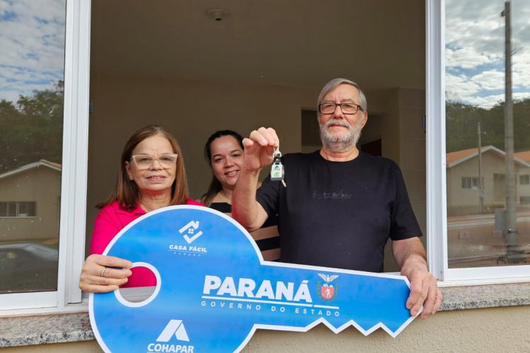 COHAPAR entrega 80 unidades habitacionais a famílias de São Jorge do Ivaí