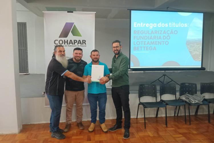 COHAPAR entrega Títulos de Regularização em Douradina, Ribeirão do Pinhal e Turvo