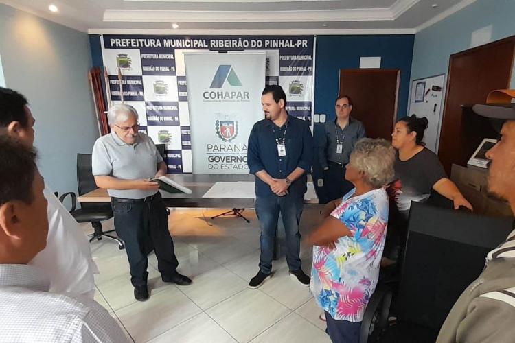 COHAPAR entrega Títulos de Regularização em Douradina, Ribeirão do Pinhal e Turvo
