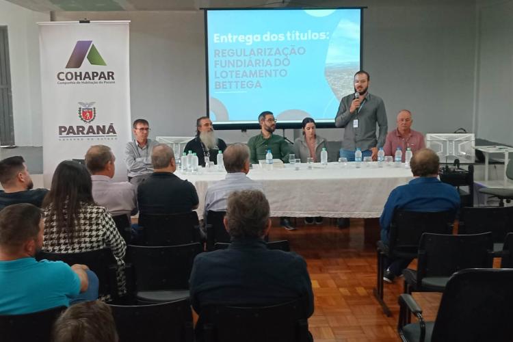 COHAPAR entrega Títulos de Regularização em Douradina, Ribeirão do Pinhal e Turvo