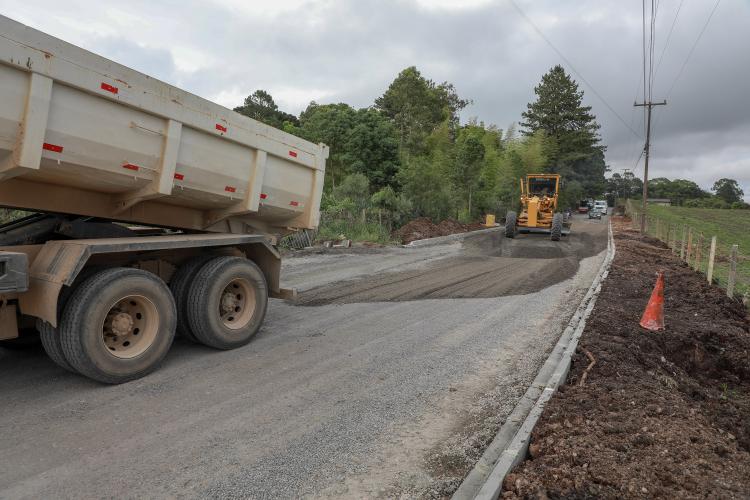 Governo investe R$ 262 milhões em 89 obras da Região Metropolitana de Curitiba