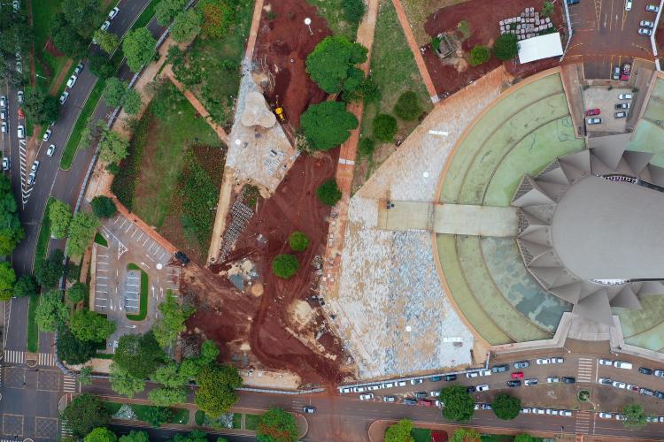 Mais de metade das obras do Eixo Monumental de Maringá já foi concluída