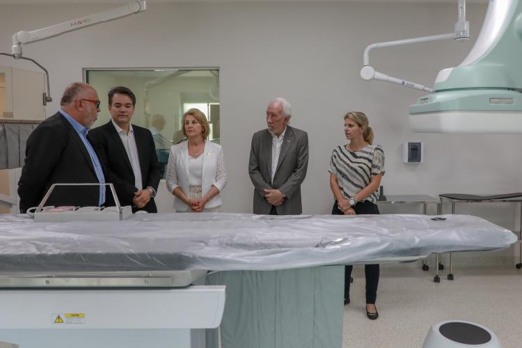 Hospital do Trabalhador de Curitiba ganha novo centro cirúrgico e enfermaria