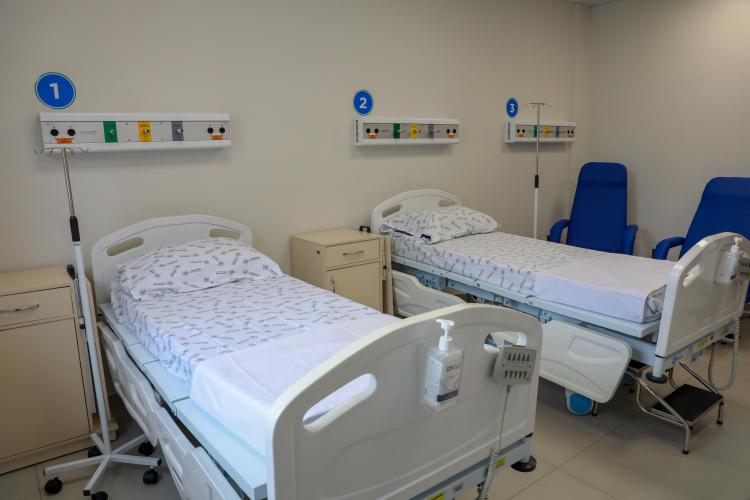 Hospital do Trabalhador de Curitiba ganha novo centro cirúrgico e enfermaria
