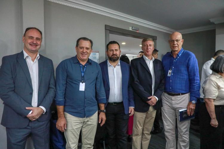 Secid apresenta programas de desenvolvimento urbano e regional aos prefeitos da Região Metropolitana de Curitiba