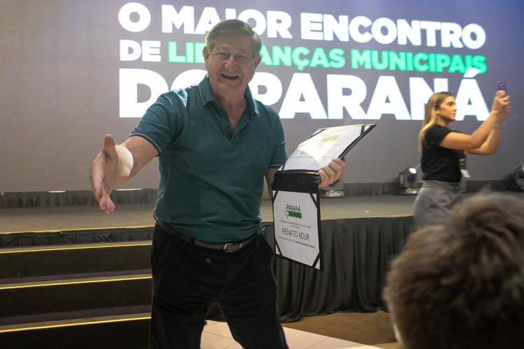 Paraná vai investir mais de R$ 1 bilhão para a construção de 6 mil casas a famílias vulneráveis