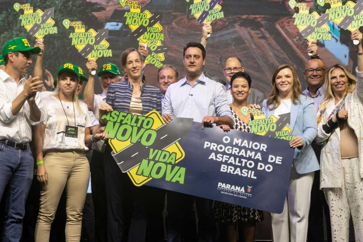 Governador lança novas fases do Asfalto Novo, Vida Nova para cidades de até 50 mil habitantes