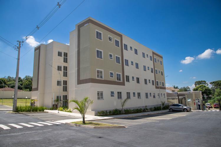 Com apoio da COHAPAR, 192 famílias recebem apartamentos em novo Residencial na Capital