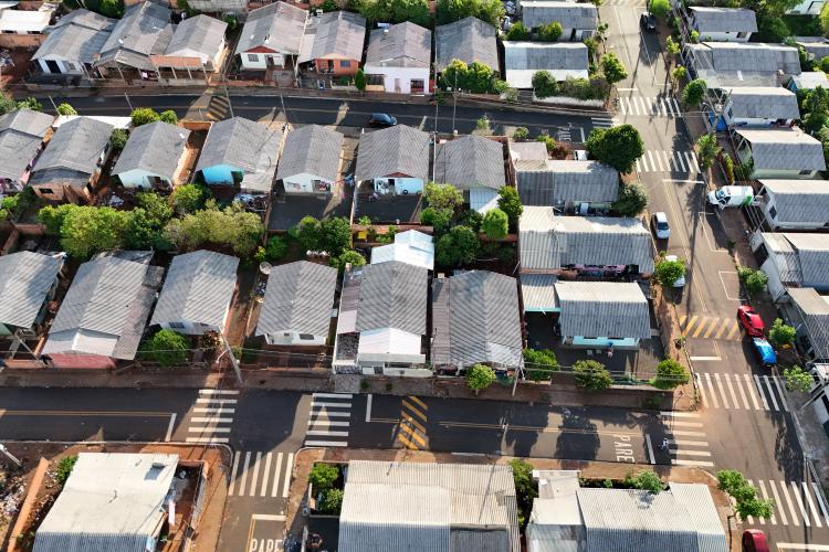 R$ 1 bilhão em pavimentação Asfalto Novo, Vida Nova transforma as pequenas cidades