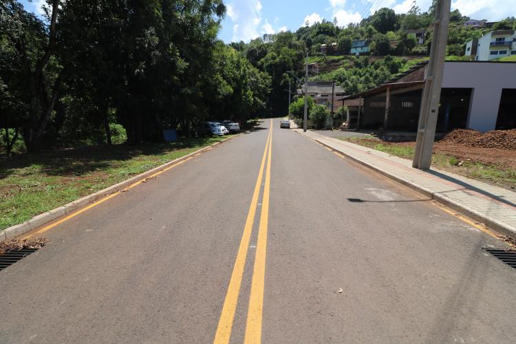 R$ 1 bilhão em pavimentação Asfalto Novo, Vida Nova transforma as pequenas cidades