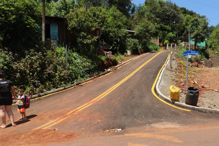 R$ 1 bilhão em pavimentação Asfalto Novo, Vida Nova transforma as pequenas cidades