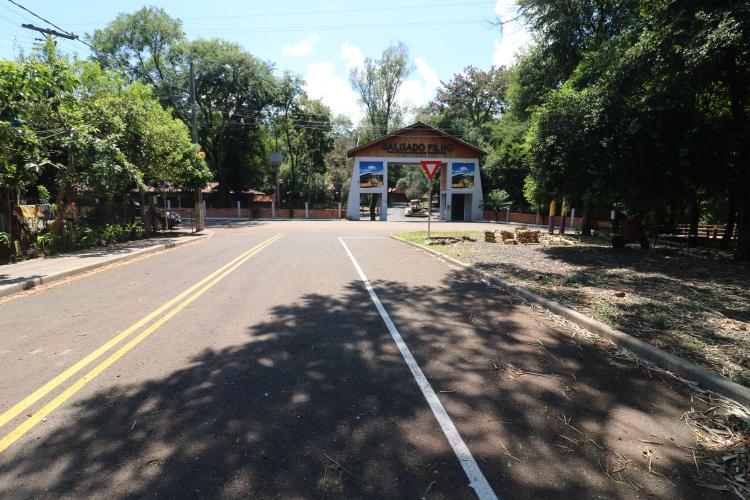 R$ 1 bilhão em pavimentação Asfalto Novo, Vida Nova transforma as pequenas cidades